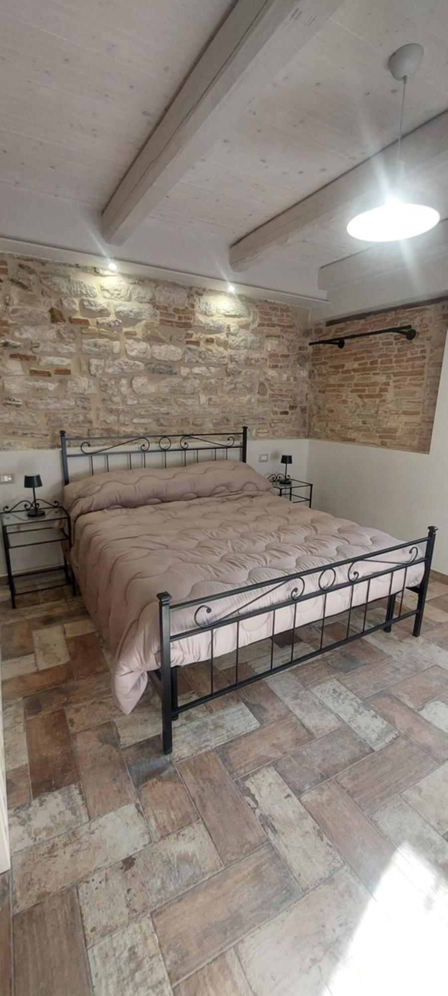 Via Mazzini Home Губбіо Екстер'єр фото